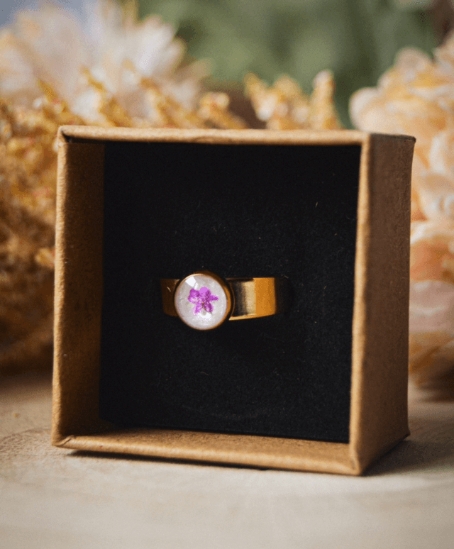 Gold pink flower